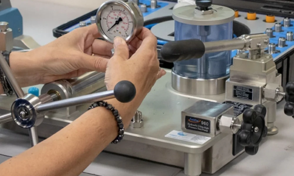 How-to-Calibrate-a-Pressure-Gauge